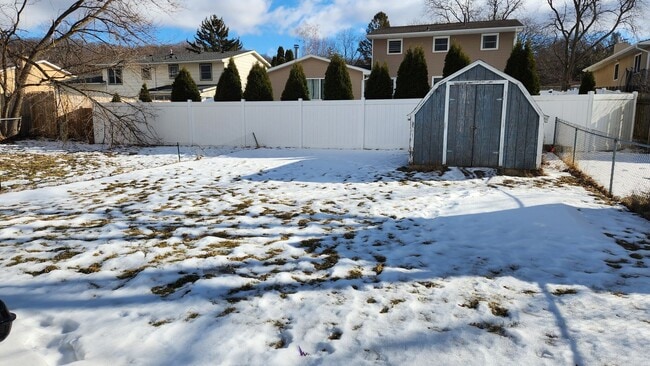 Building Photo - rp620