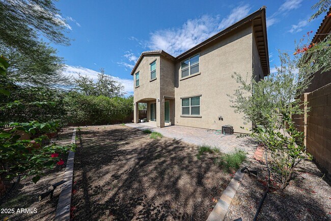 Building Photo - 3813 E Branham Ln