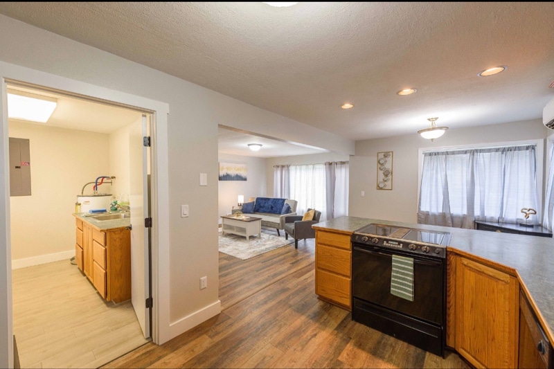 Building Photo - 3314 Sherman Ave