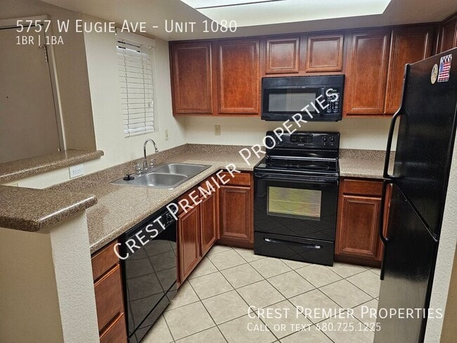 Building Photo - 5757 W Eugie Ave