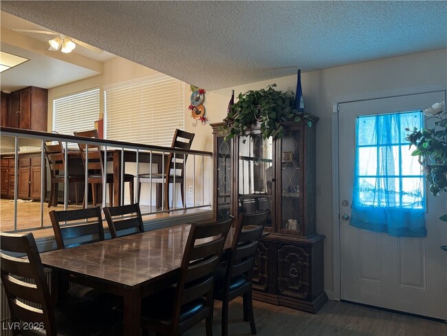 Building Photo - 4421 Fernbrook Rd