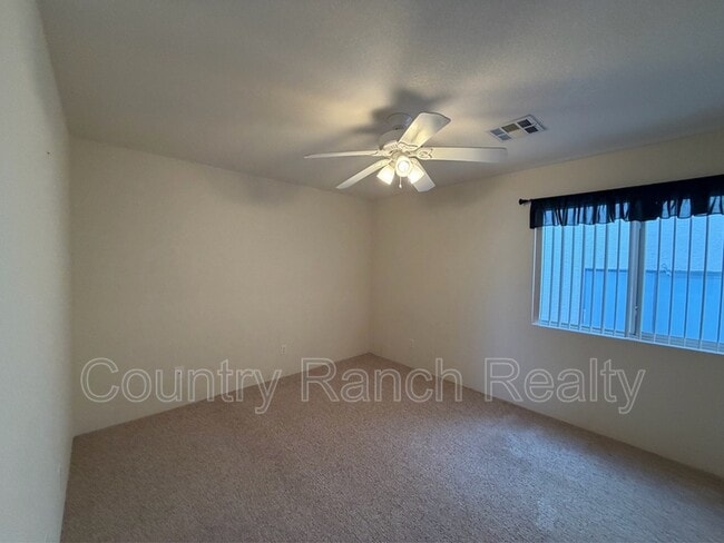 Building Photo - 3423 McCormick Blvd