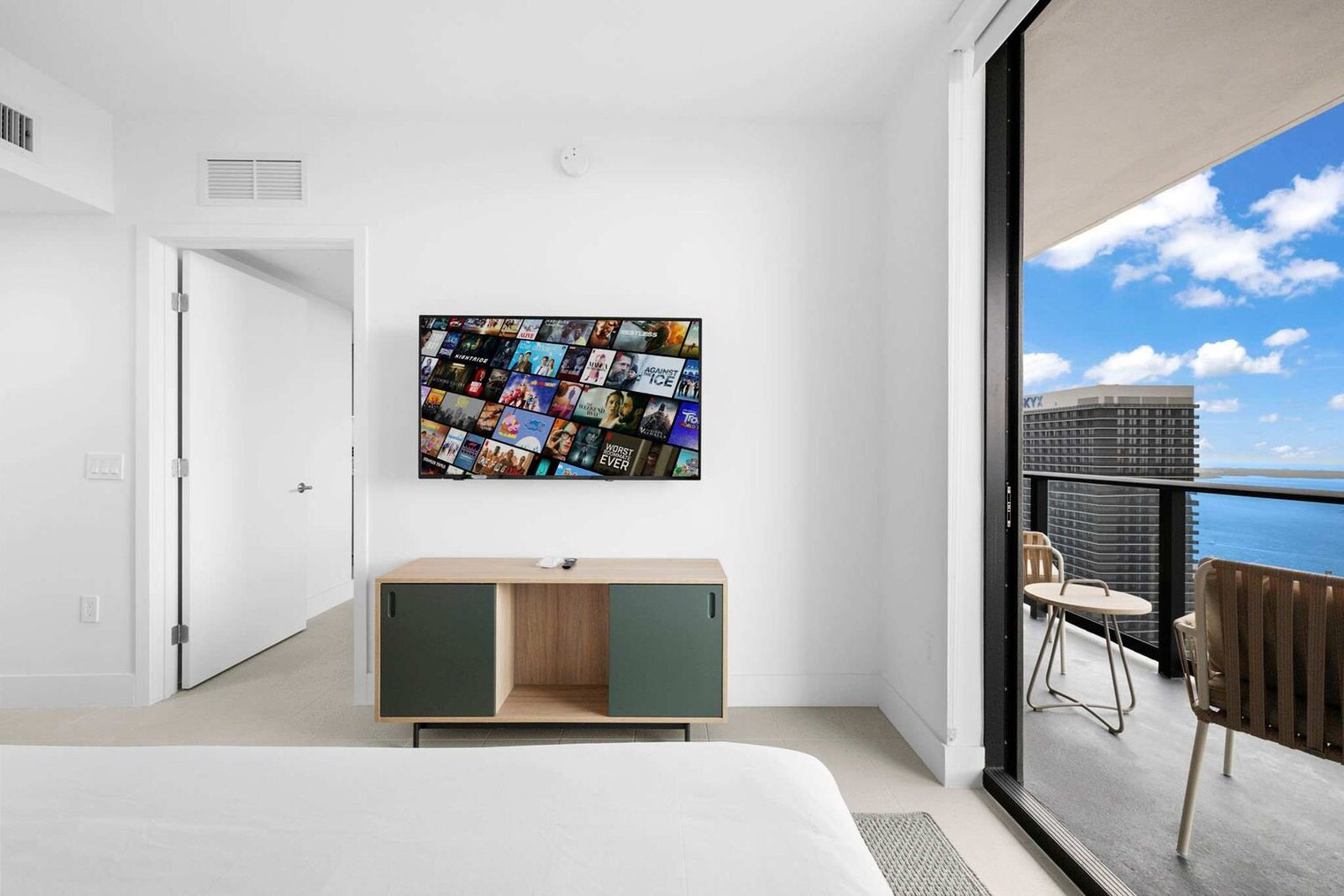 Building Photo - 159 NE 6th St