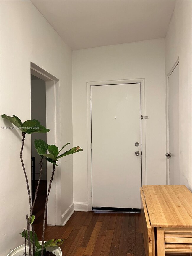 Building Photo - 1615 Pennsylvania Ave