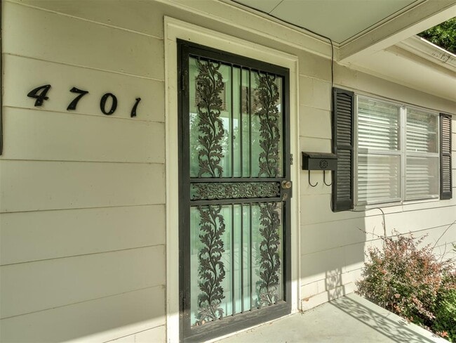 Building Photo - 4701 N Peniel Ave
