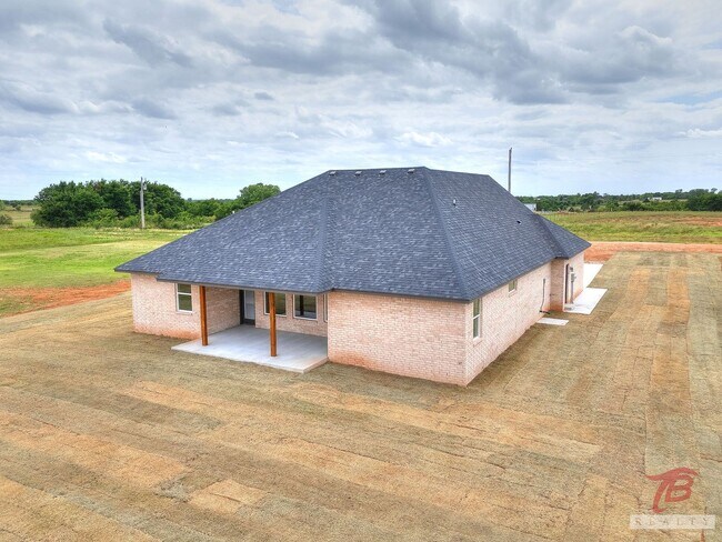 Building Photo - 1321 Chisholm Trail
