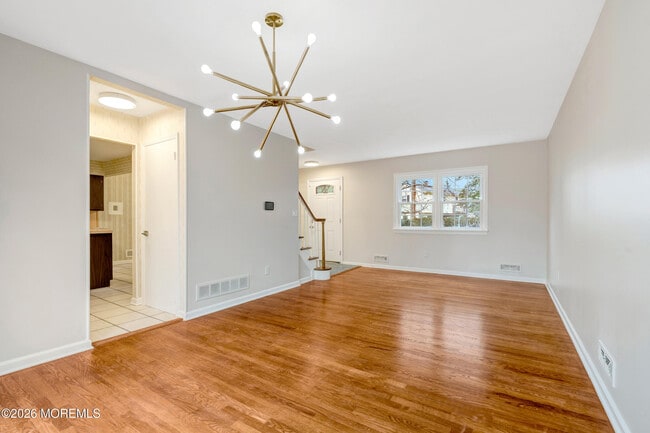 Building Photo - 429 Lake Ave