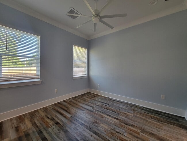 Building Photo - 1030 N County Hwy 393