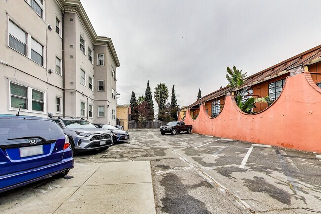 Building Photo - 1454 36th Ave