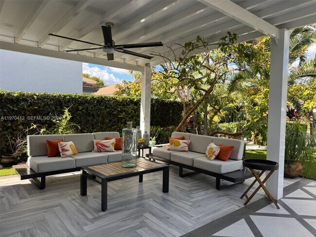 Building Photo - 10973 NW 53rd Ln