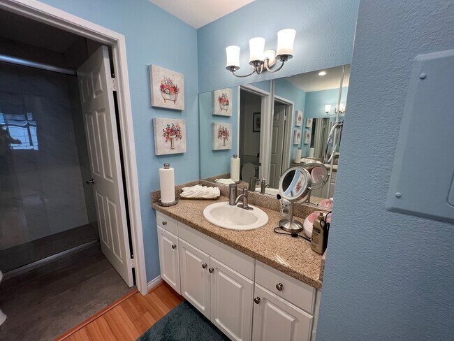Vanity - 5520 Owensmouth Ave