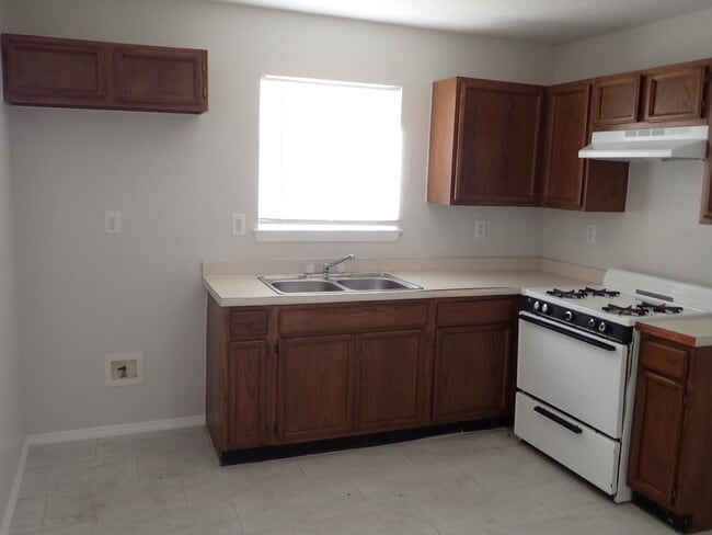 Building Photo - 11749 Imperial Gem Ave