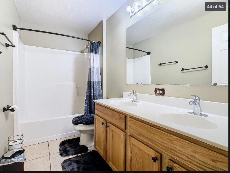 Building Photo - 301 Erie Ct