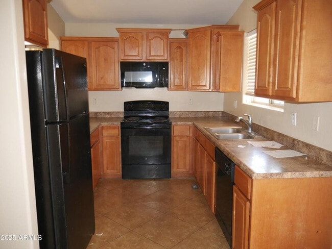 Building Photo - 4524 S 25th Dr