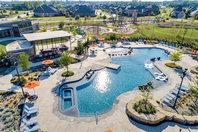 Building Photo - 8109 Mdw Vly Dr