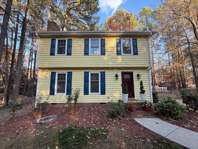 Building Photo - **OFFERING REFUNDABLE APPLICATION FEES & $200 MOVE IN PROMOTION** Updated 3BD, 2.5BA Raleigh Home...
