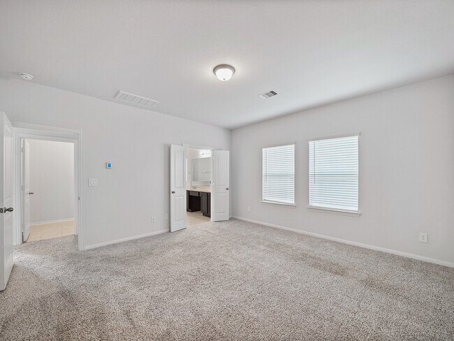 Building Photo - 15102 Wiltshire Castle Ln