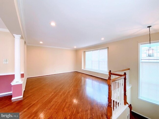 Building Photo - 201 Yorktown Ct