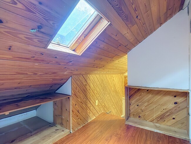 Building Photo - 5602 Ashley Oaks Dr
