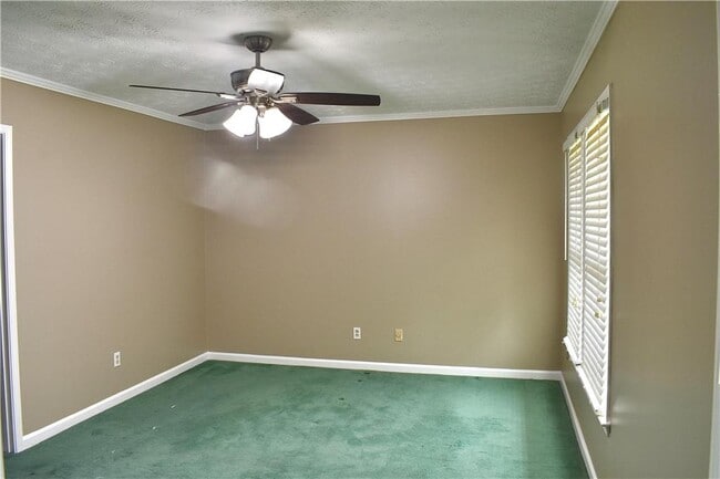 Building Photo - 6106 Queen Anne Ct