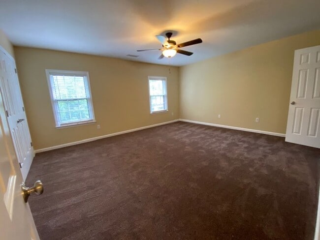 Building Photo - Townhome Prime Location in Old West End.