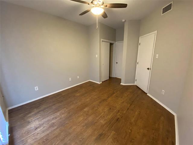 Building Photo - 111 Summer Pl Cir