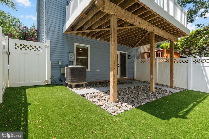 Building Photo - 19001 Grotto Ln