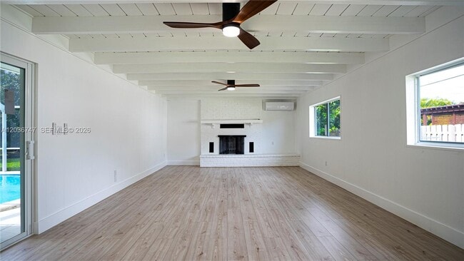 Building Photo - 15340 SW 85th Ave