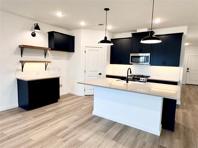 Building Photo - 535 Meadowlark Dr