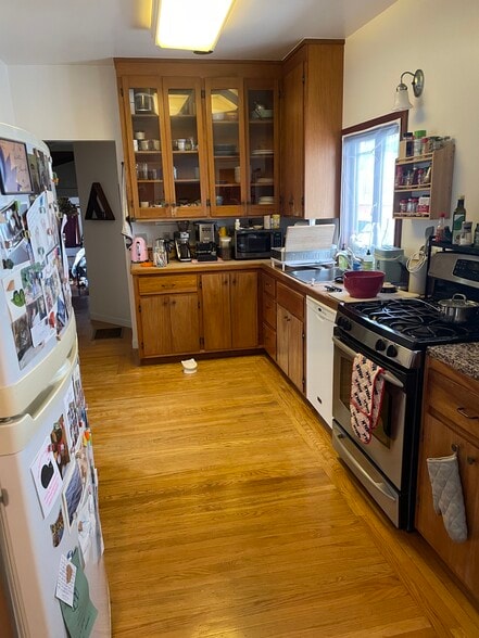 Primary Photo - 1620 Milvia St