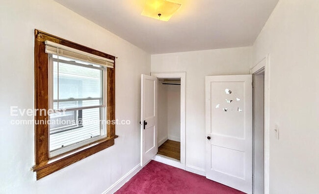 Building Photo - 661 S Burgess Ave