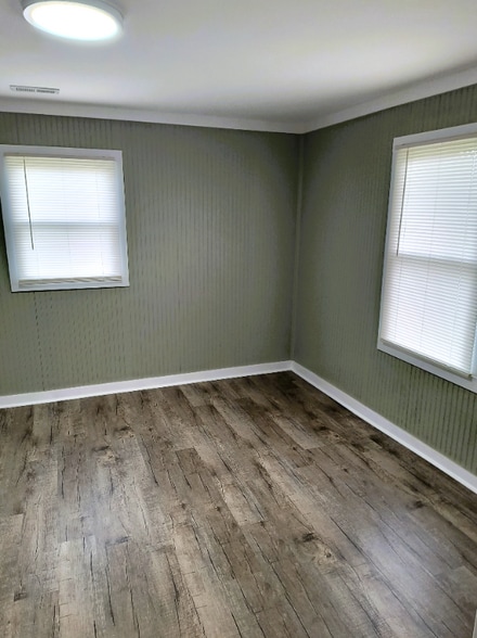 Building Photo - 916 Finley Beech Rd