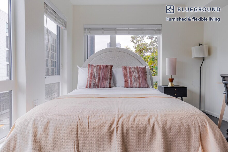 Building Photo - 5001 Brooklyn Ave NE