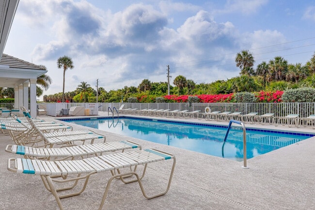 Building Photo - 2400 S Ocean Dr