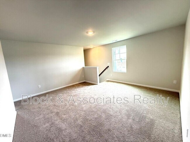Building Photo - 304 Marmalade Sky Ln