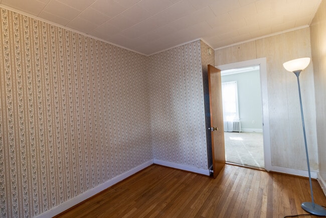 Building Photo - 16 Smith St