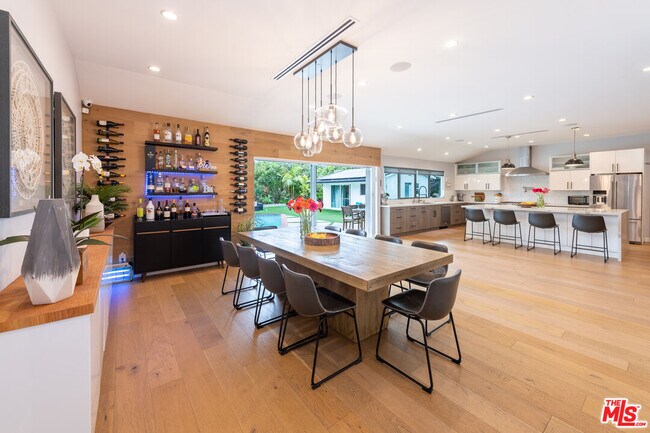 Building Photo - 4629 Cerro Verde Pl