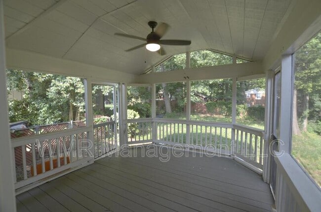 Building Photo - 1820 Windham Pl