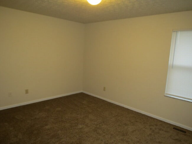 Building Photo - 1091 Rendezvous Ln