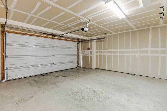 Building Photo - FIRST MONTH'S RENT FREE-Charming 3-Bedroom Home with Office in The Cannery – Davis, CA