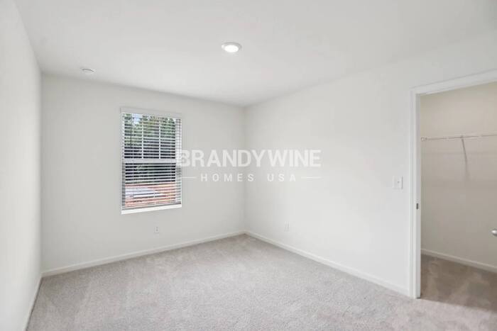 Building Photo - 534 Otway Lp