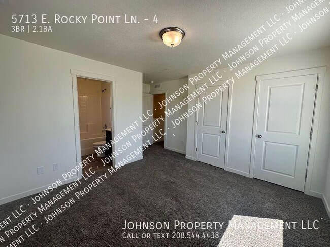 Building Photo - 5713 E Rock Ct