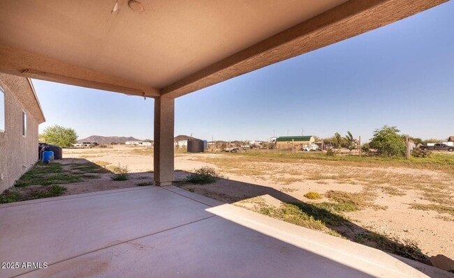 Building Photo - 37718 W Wedgewood Ave