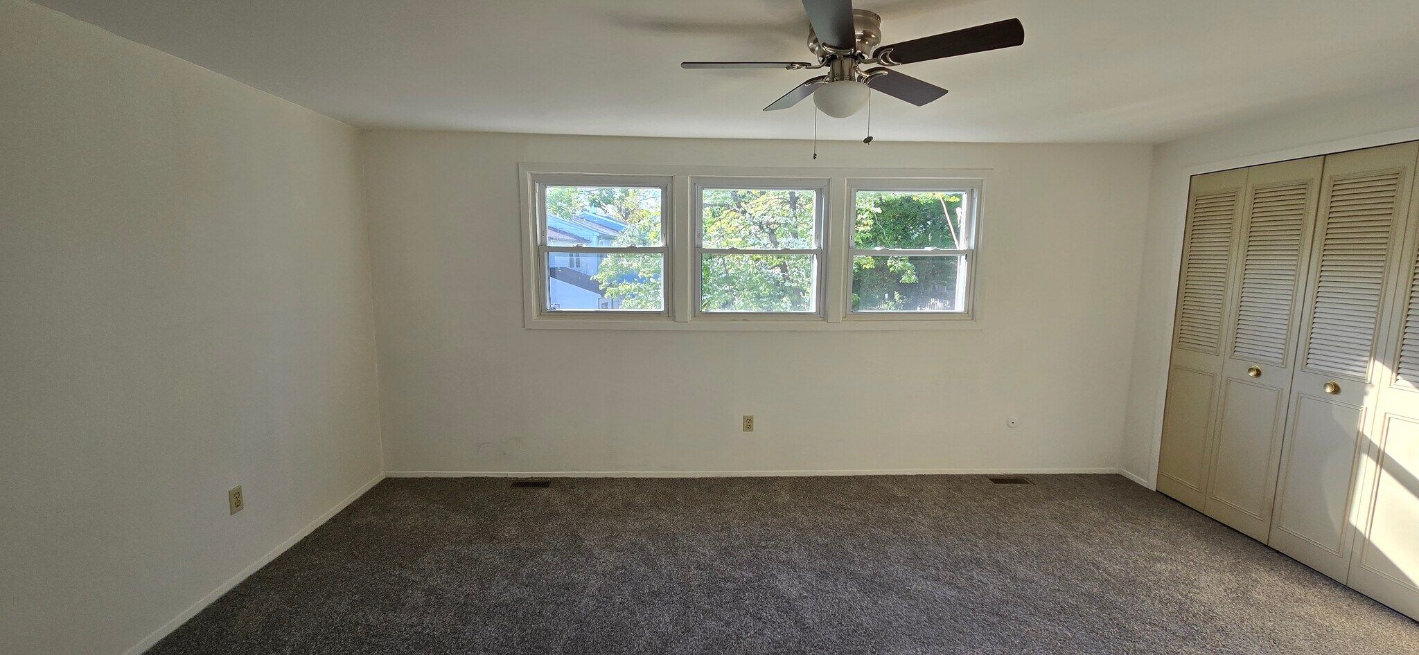 Bedroom #2 - 70 Rittenhouse Dr