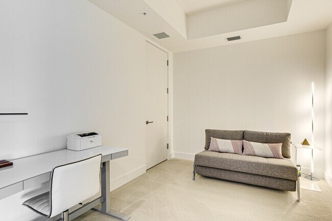 Building Photo - 332 Cocoanut Ave