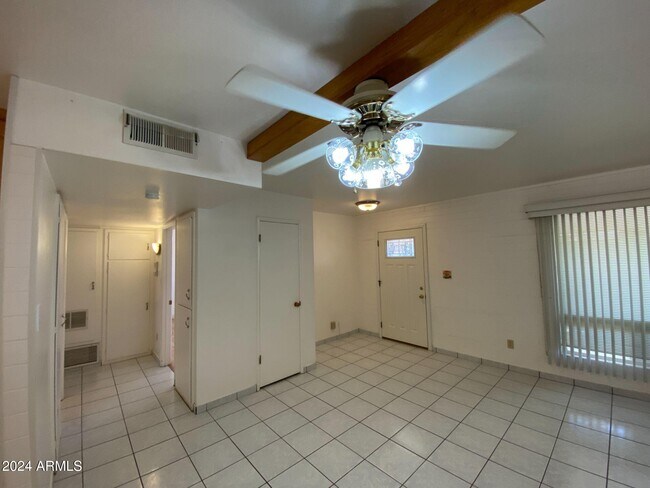 Building Photo - 10651 W Connecticut Ave