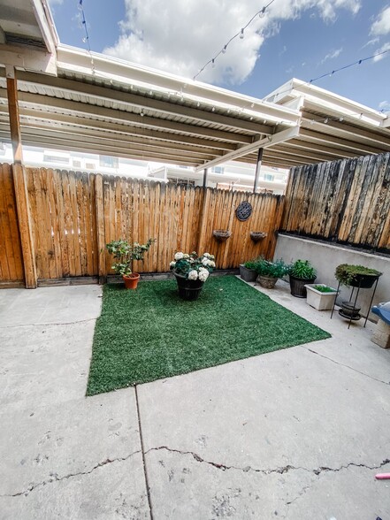 Building Photo - 4072 S 875 E