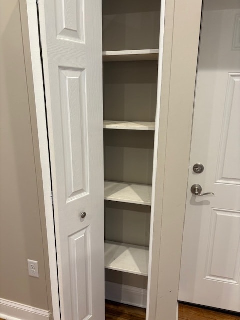 Building Photo - 5 S Center St