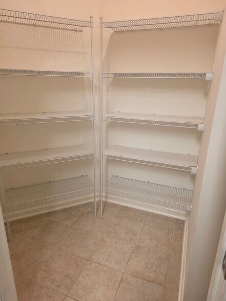 Pantry - 24660 Woolly Mammoth Ter