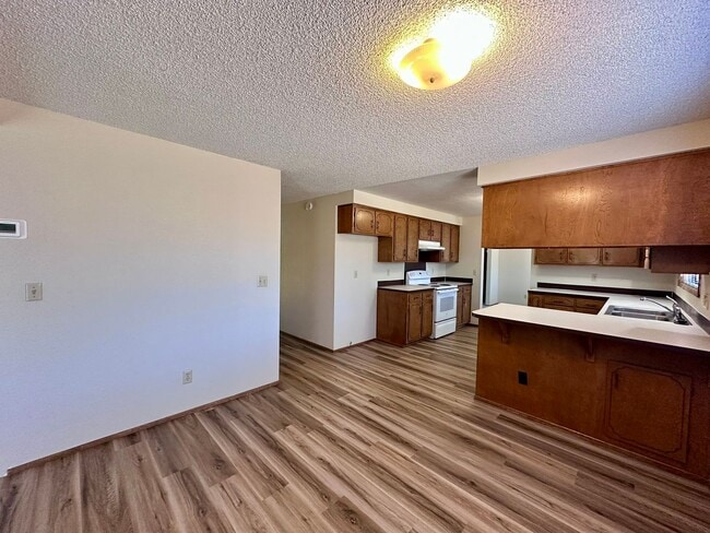 Building Photo - 970 S 55th Pl